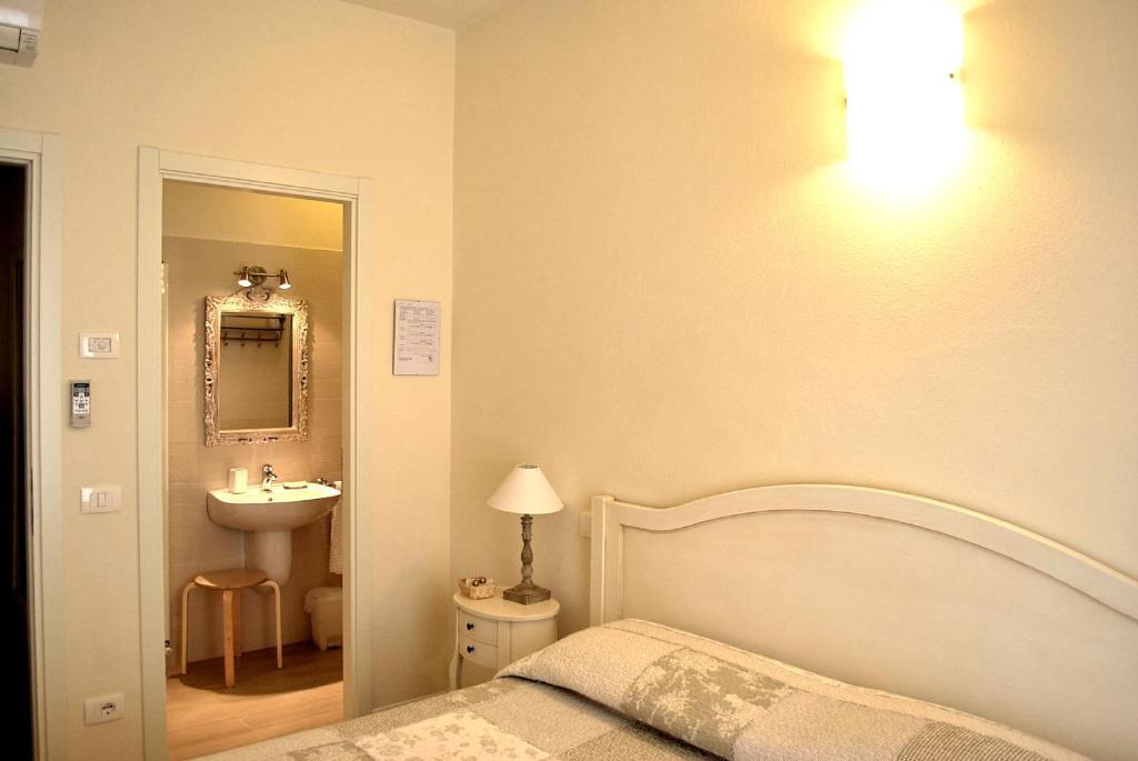 B&B Villa Bianca Sona Exteriör bild