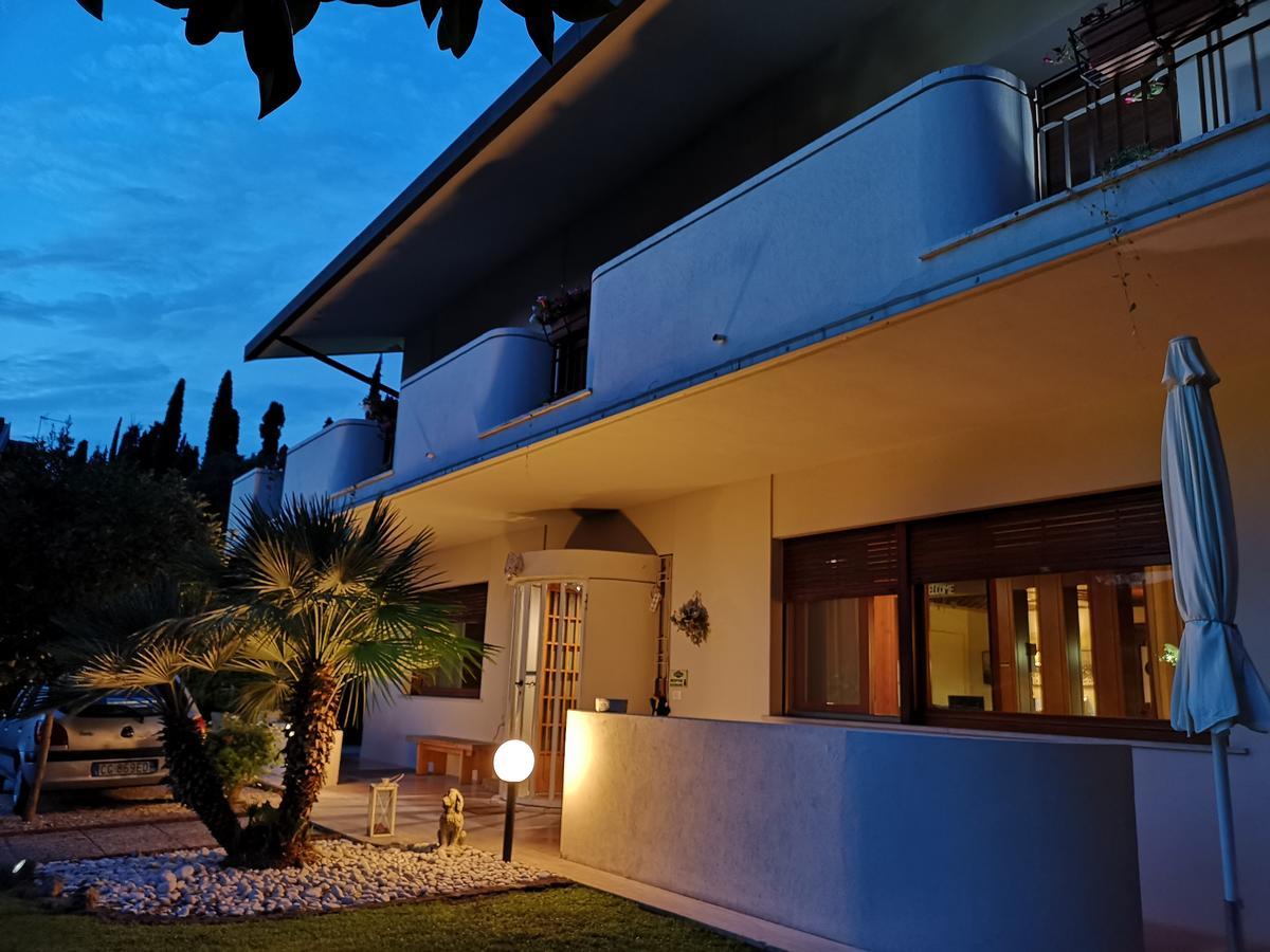 B&B Villa Bianca Sona Exteriör bild